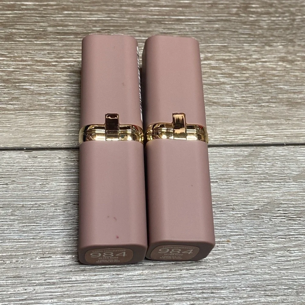 L’Oreal Colour Riche Lipstick 284 Ultra Nude